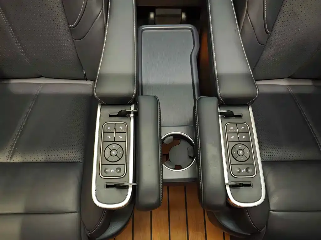GAC Motor Trumpchi M8 — фото 7