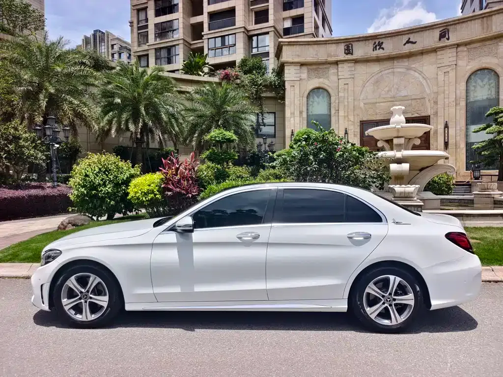 Mercedes-Benz C-Class — фото 10