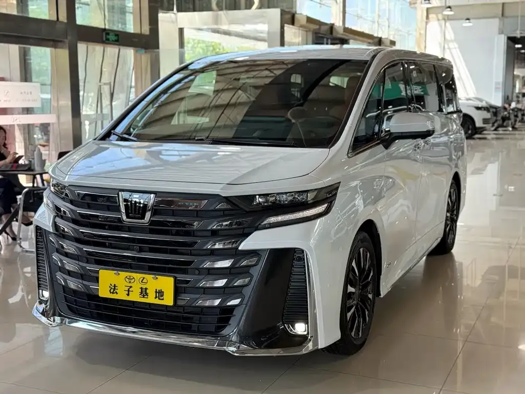 Toyota Vellfire — фото 4
