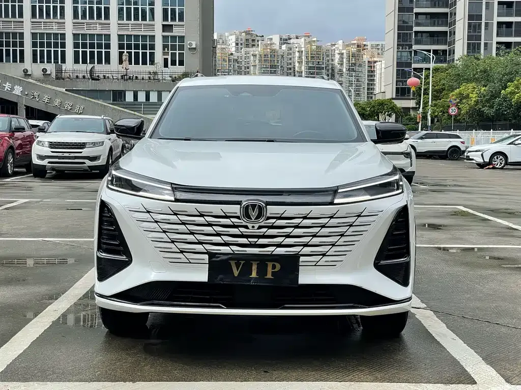 Changan CS75PLUS — фото 7