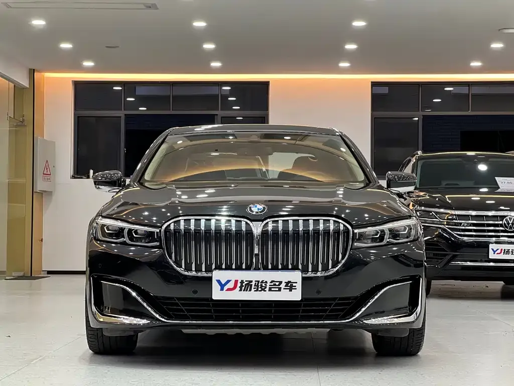 BMW 7 Series — фото 5