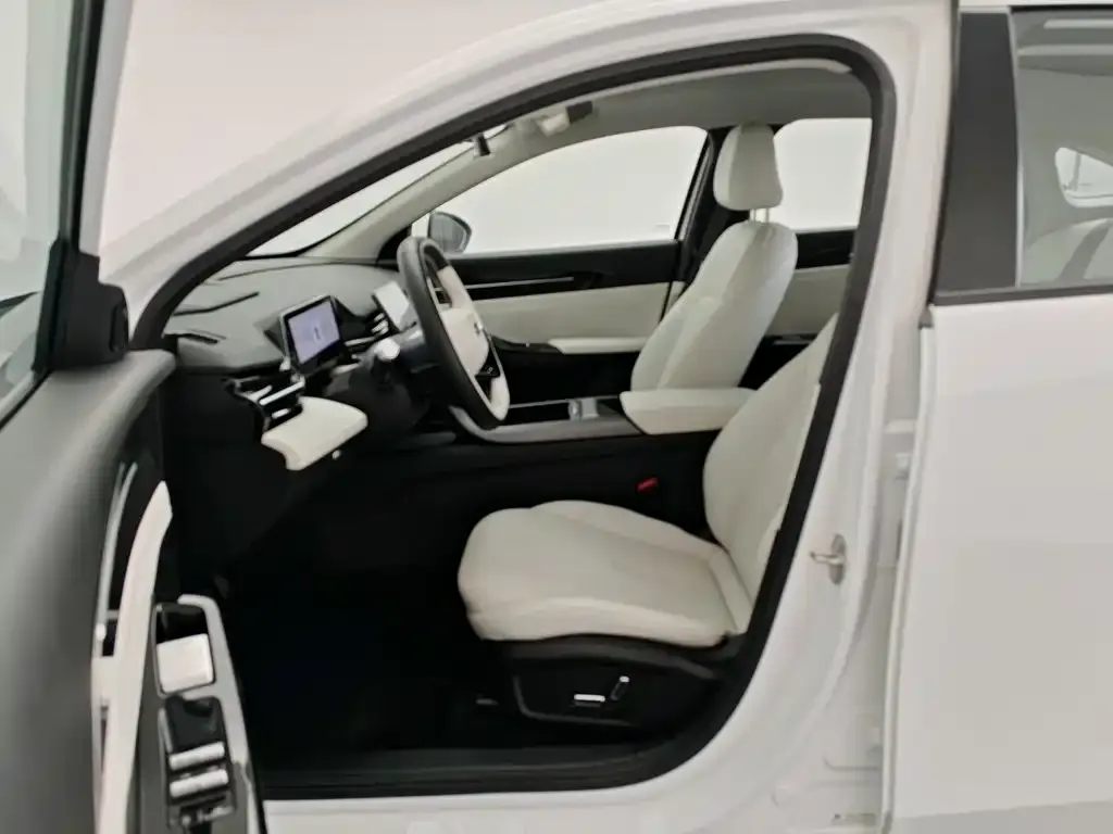 Geely Galaxy L6 2024 из CN, фото 2