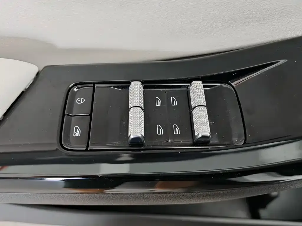 Geely Galaxy L6 2024 из CN, фото 5