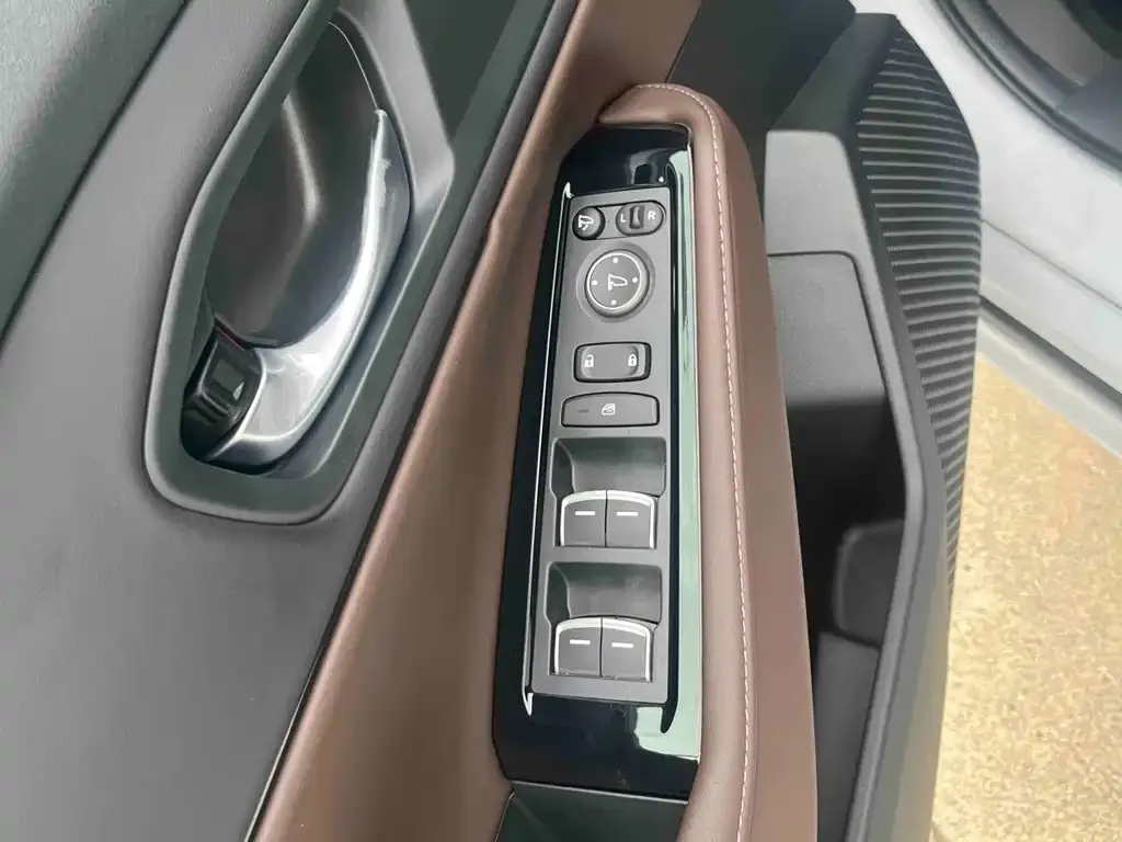 Honda Inspire PHEV 2026 из CN, фото 2