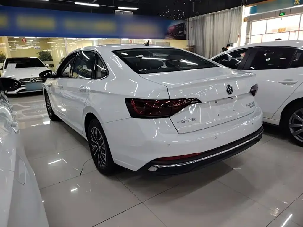 Volkswagen Sagitar — фото 3