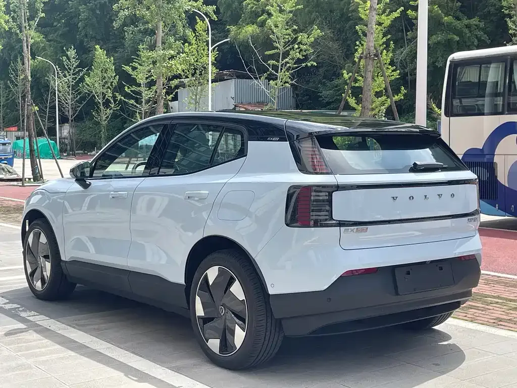 Volvo EX30 2026 из CN, фото 9