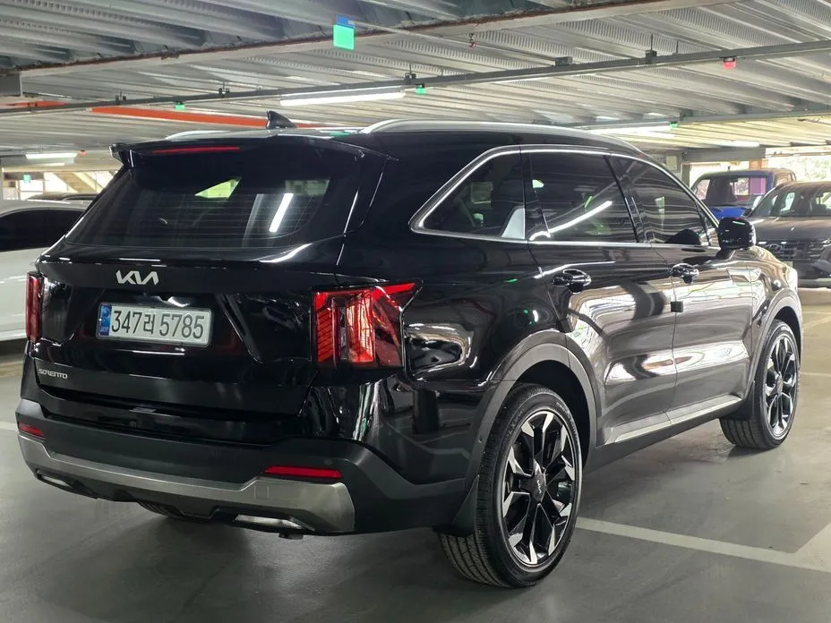 Kia Sorento — фото 7