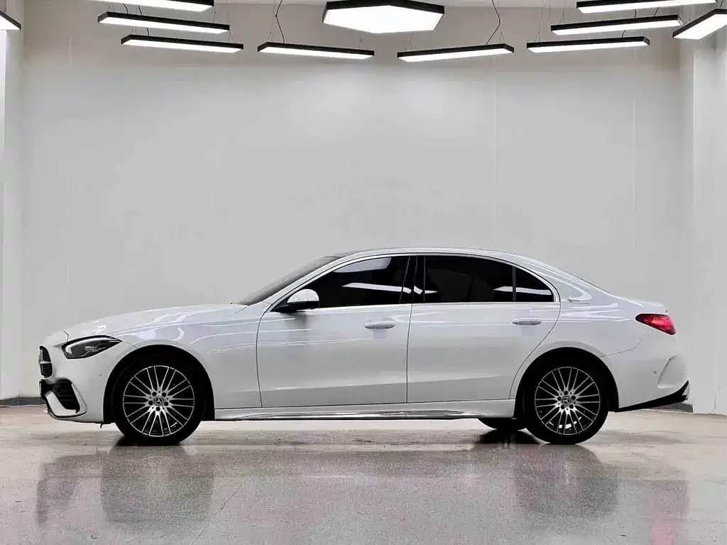 Mercedes-Benz C-Class — фото 10