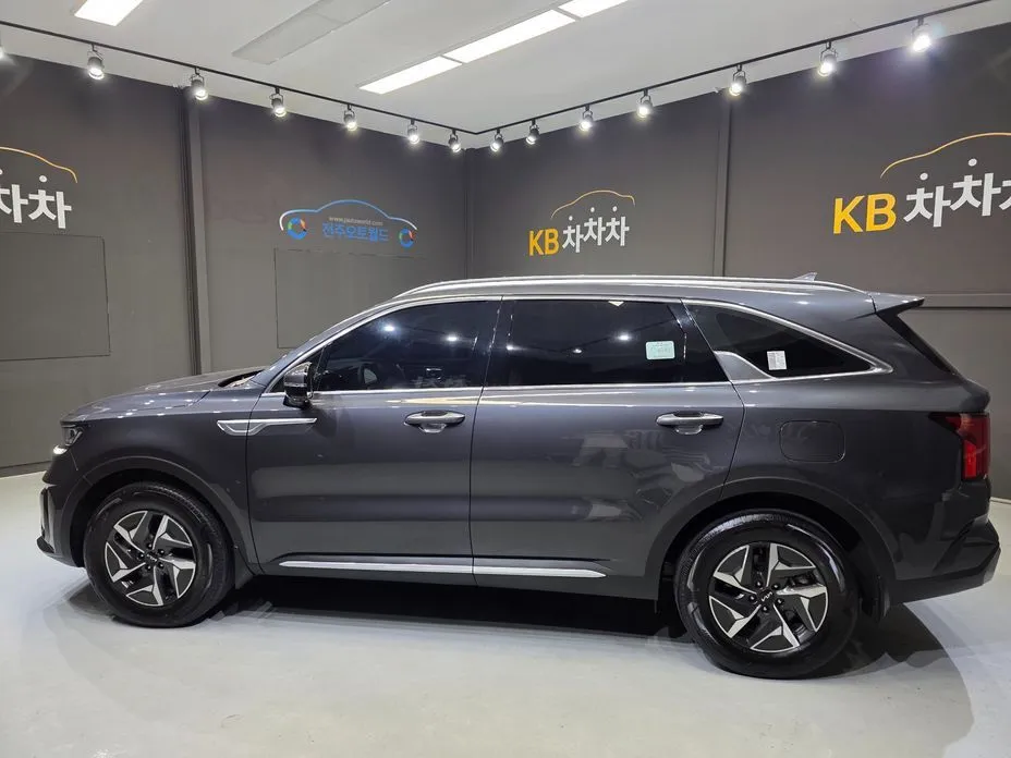 Kia Sorento — фото 3