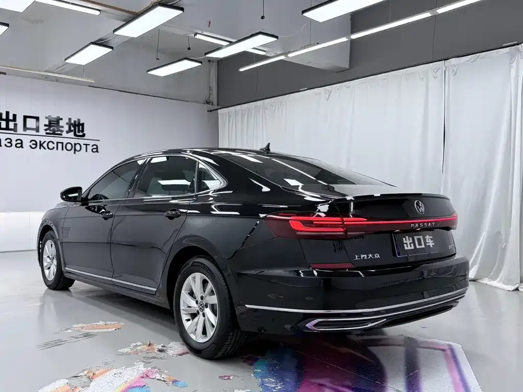 Volkswagen Passat — фото 6