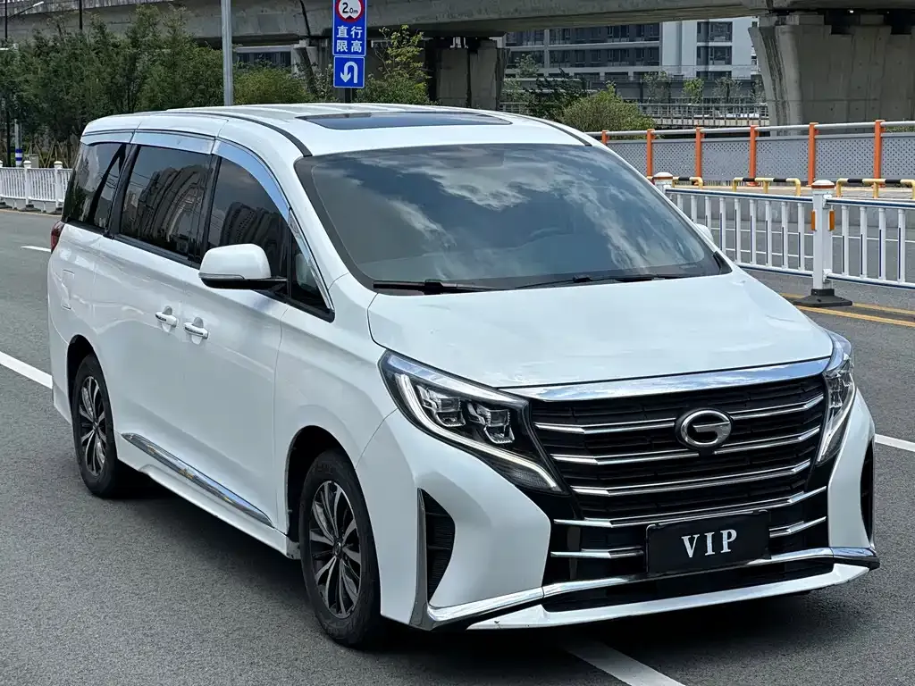 GAC Motor Trumpchi M8 — фото 5