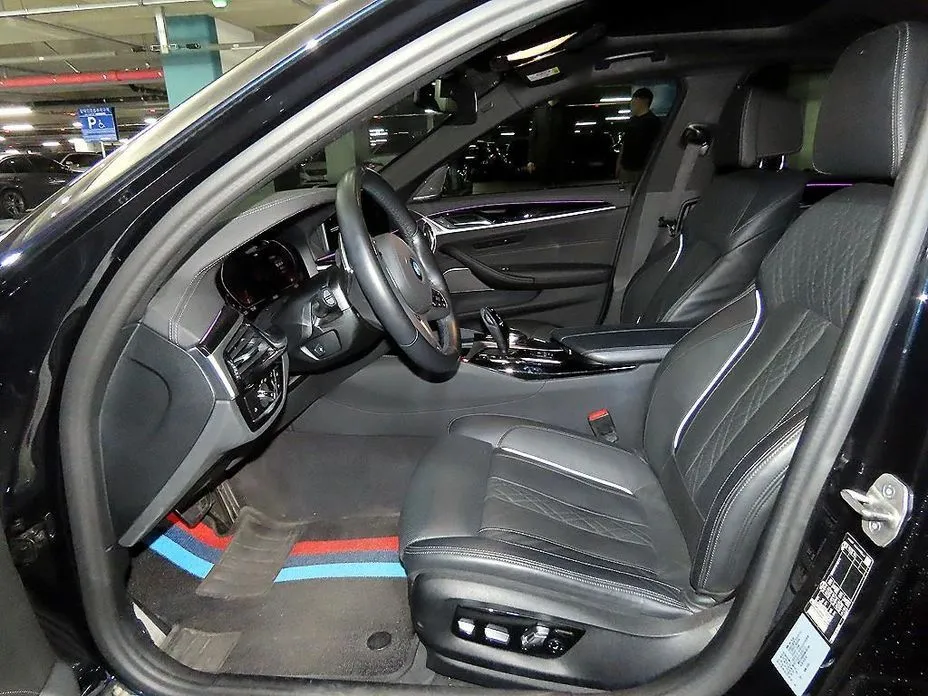 BMW 5-Series 2023 из KR, фото 5