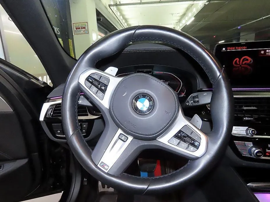 BMW 5-Series 2023 из KR, фото 6