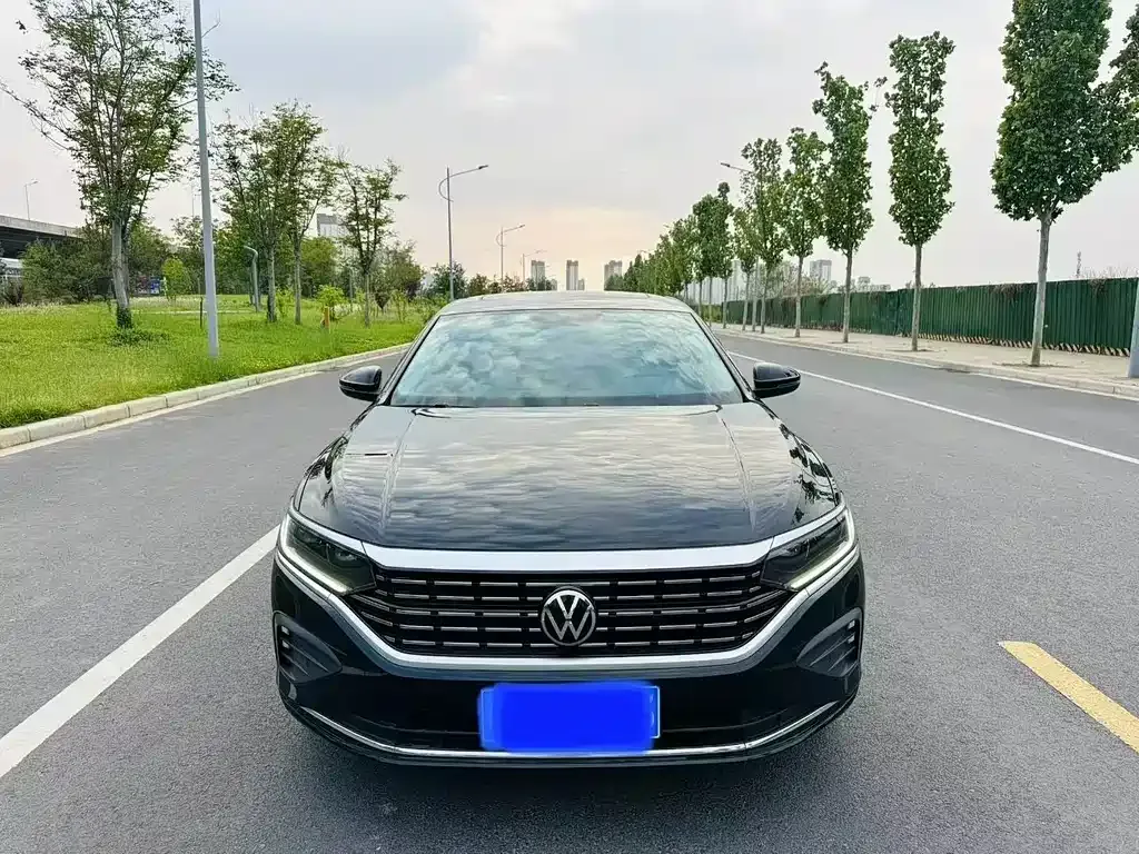 Volkswagen Passat — фото 6