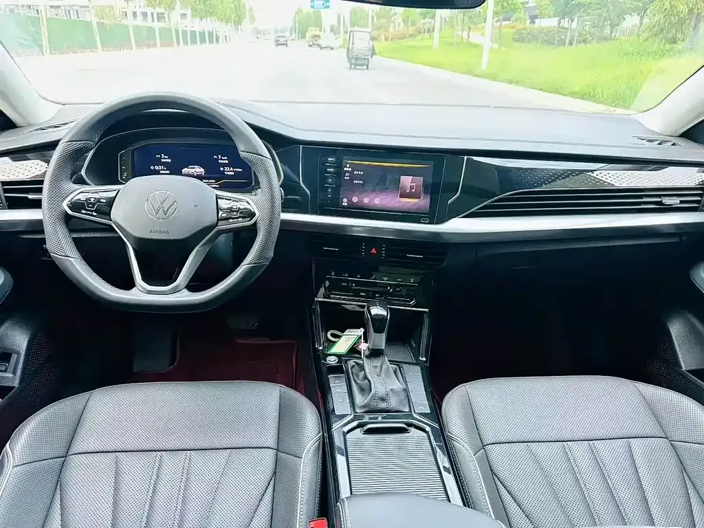 Volkswagen Passat — фото 4
