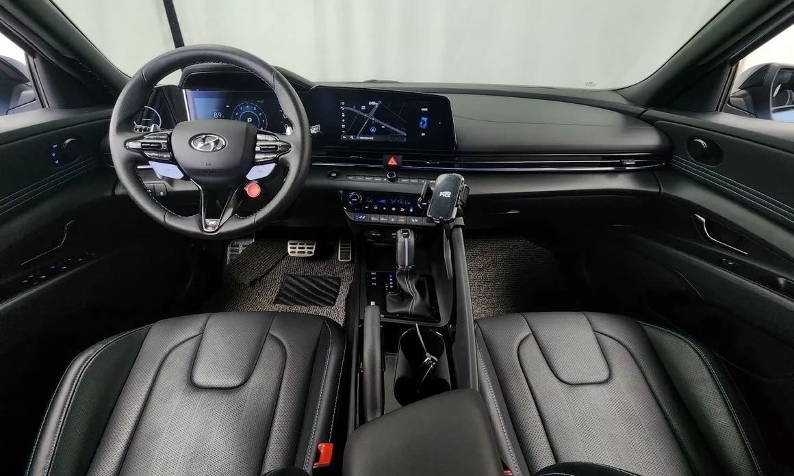 Hyundai AVANTE — фото 6
