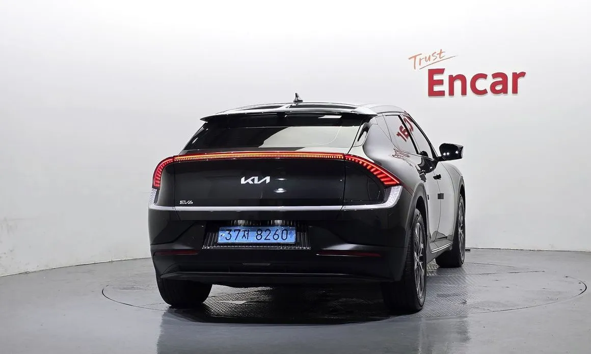 Kia EV6 — фото 6