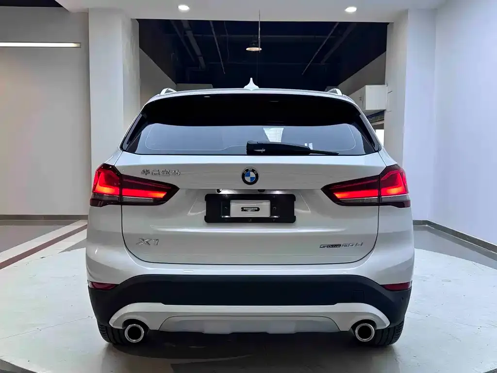 BMW X1 — фото 3