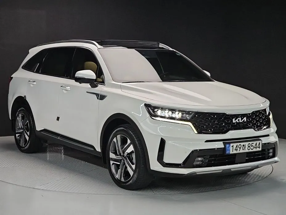 Kia Sorento — фото 8