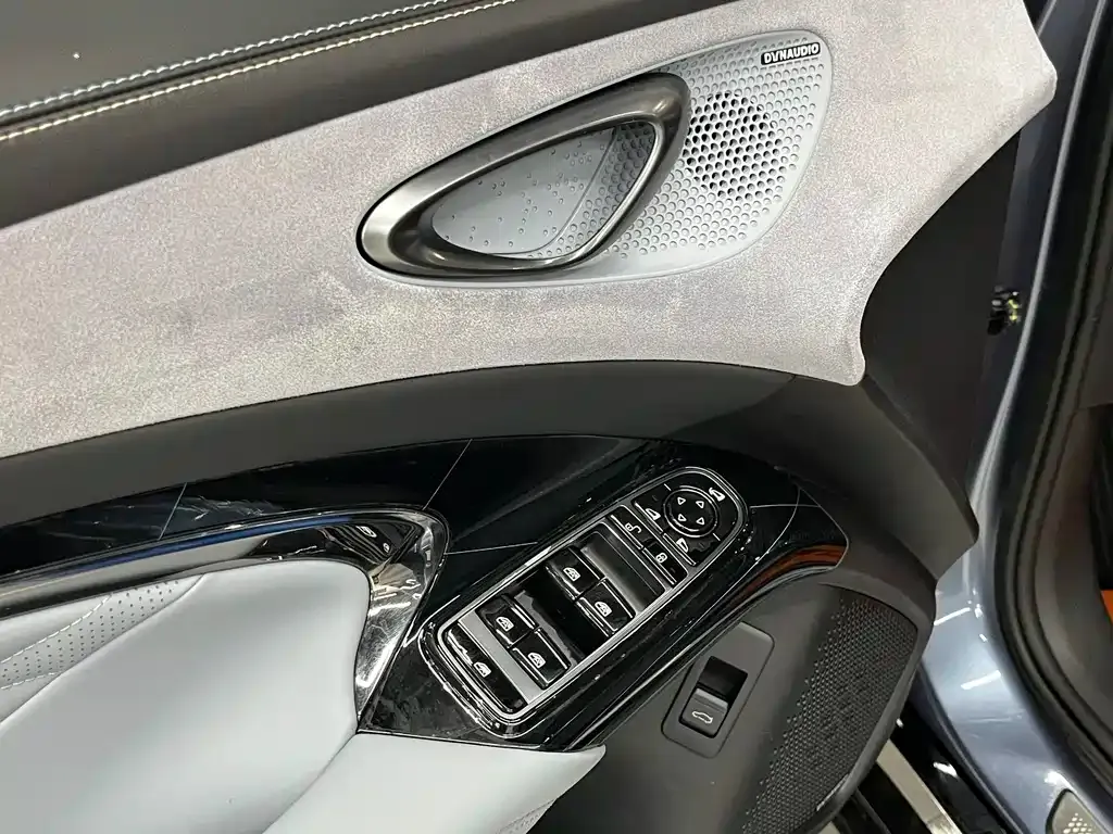 BYD Seal — фото 6