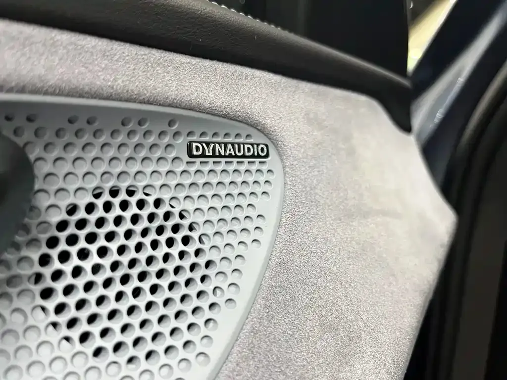 BYD Seal — фото 10