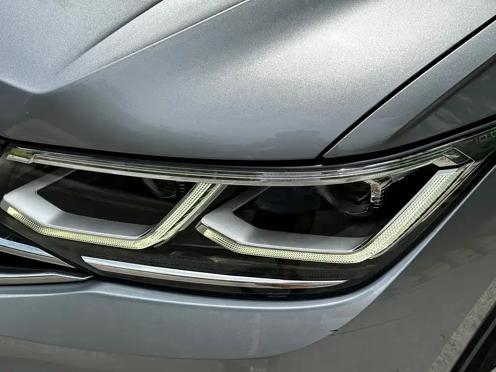 Volkswagen Tiguan L — фото 4