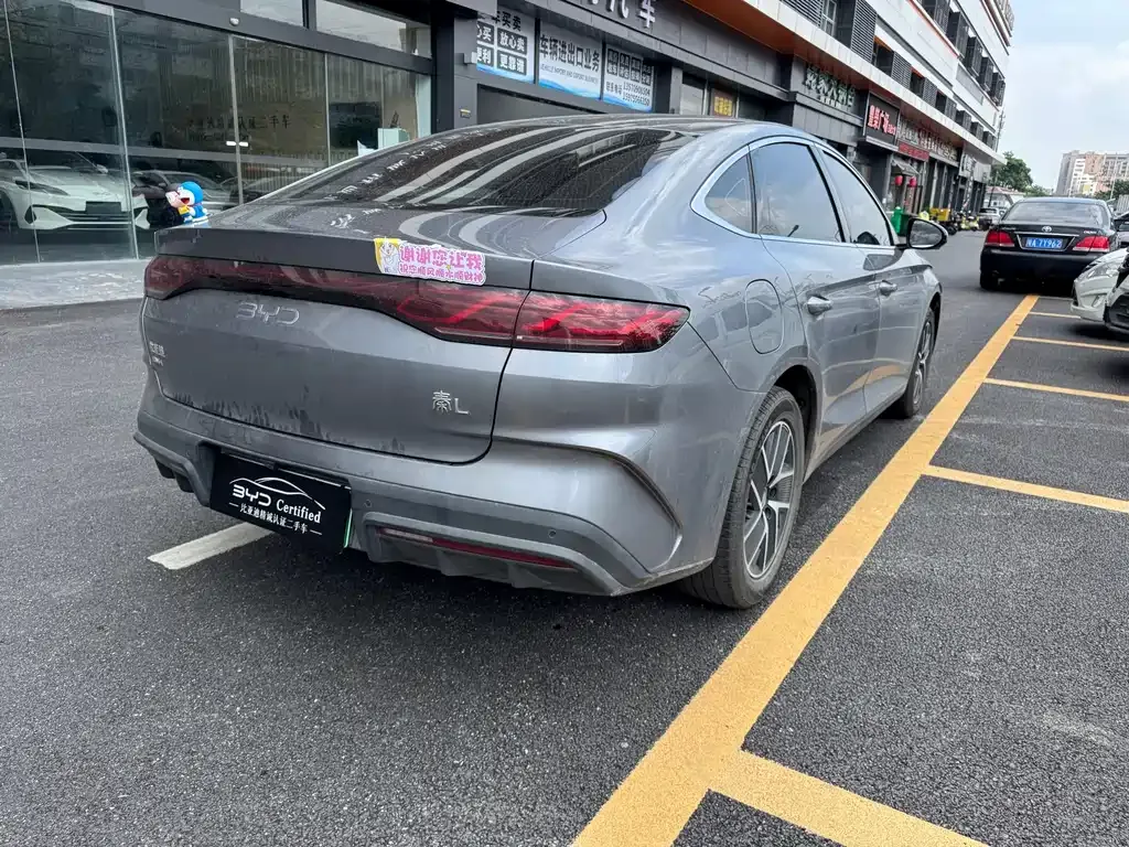 BYD Qin L — фото 7