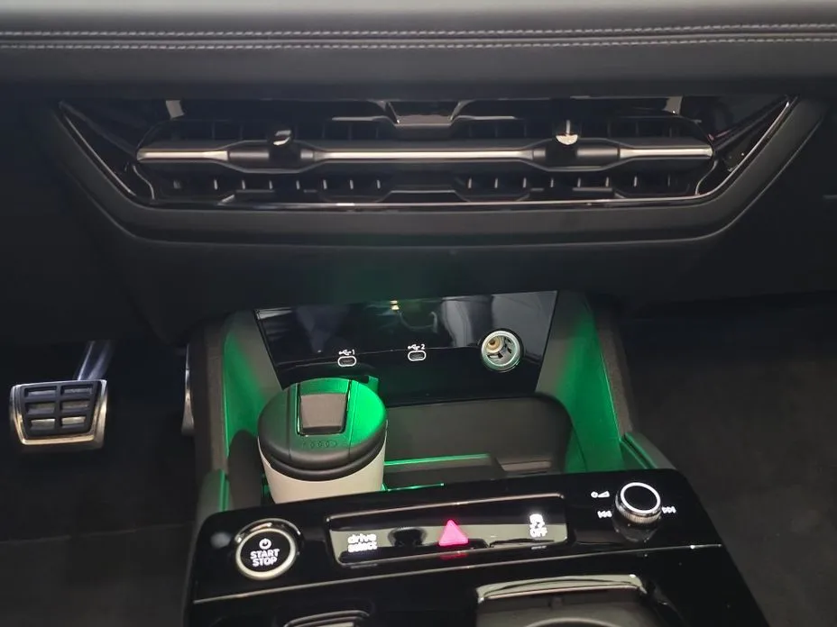 Audi Q6 e-tron 2025 из KR, фото 6