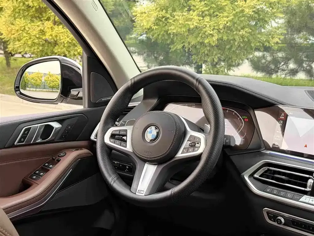 BMW X5 (Import) — фото 2