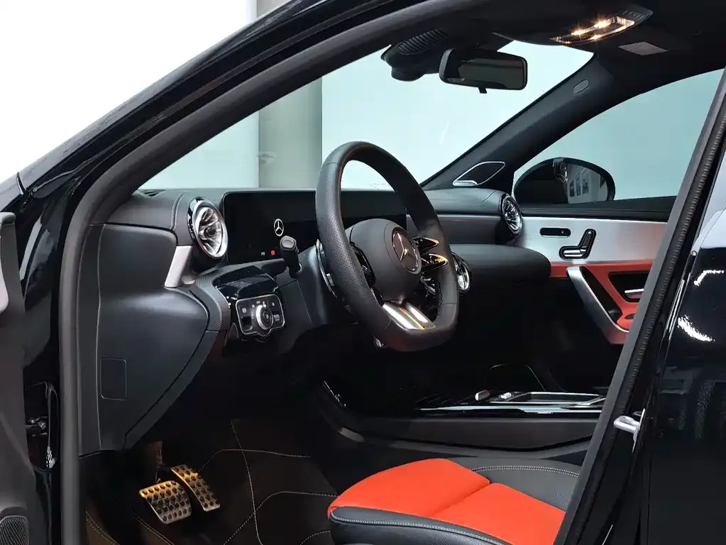 Mercedes-Benz A-Class AMG — фото 7