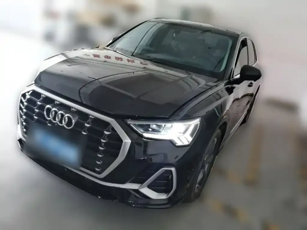 Audi Q3 — фото 9