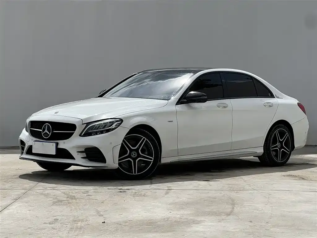 Mercedes-Benz C-Class — фото 1