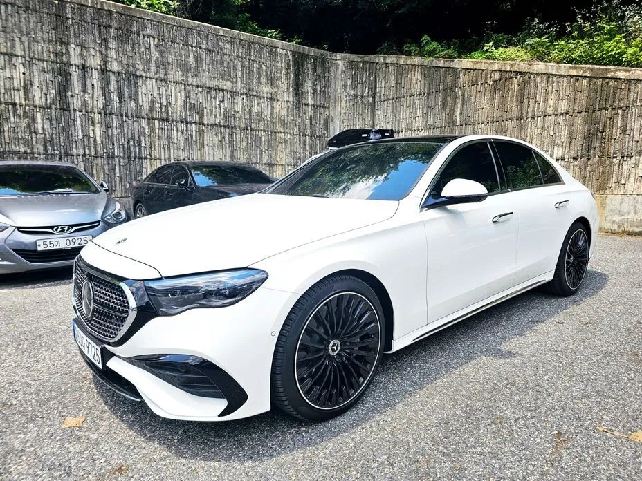 Mercedes-Benz E-Class — фото 10