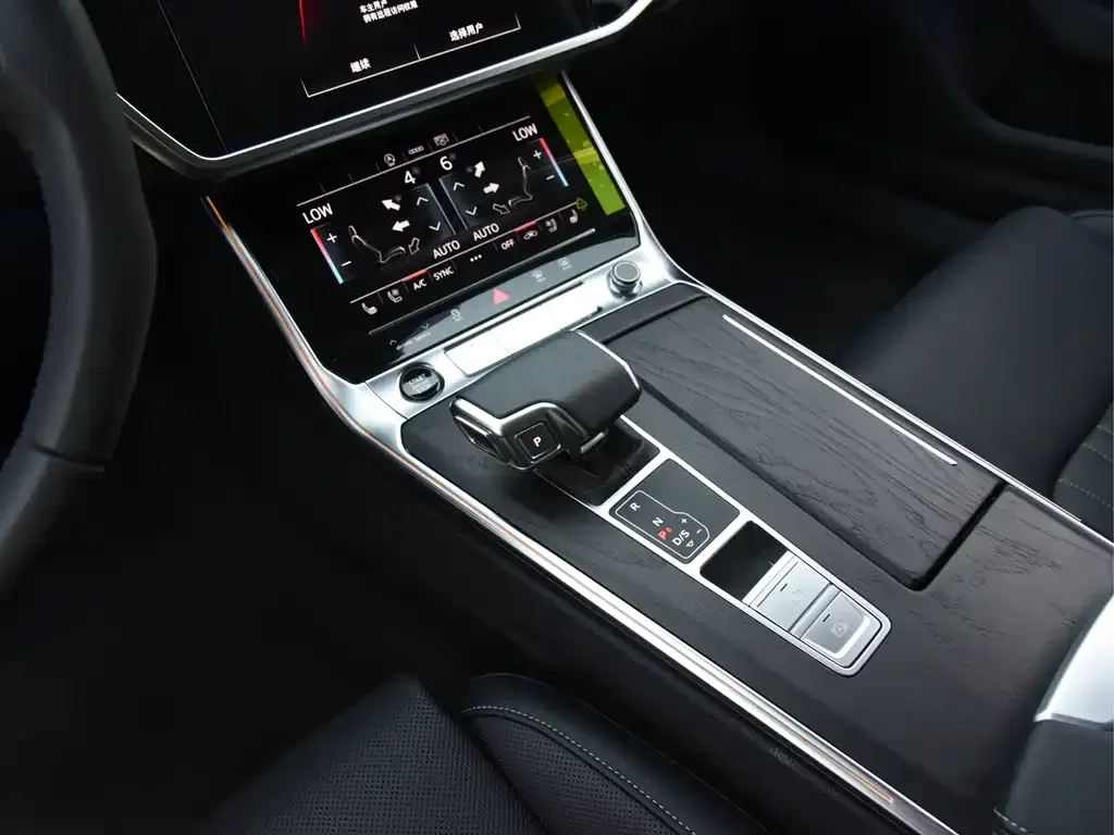 Audi A6L — фото 6