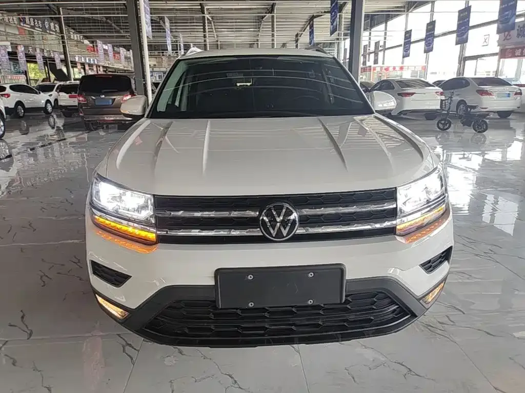 Volkswagen Tharu — фото 3