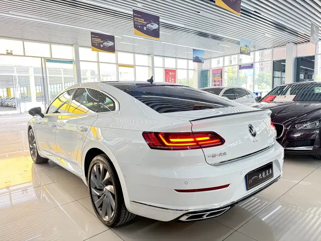 Volkswagen CC — фото 5