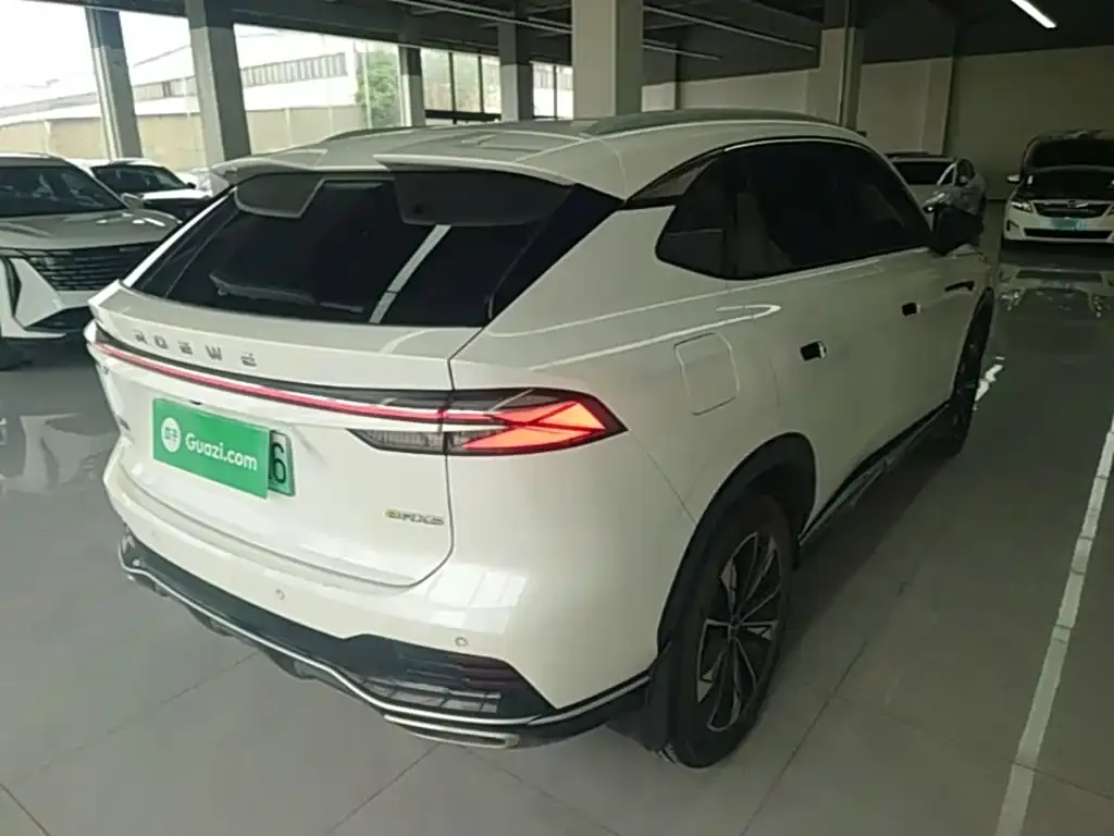 Roewe RX5 New Energy — фото 2