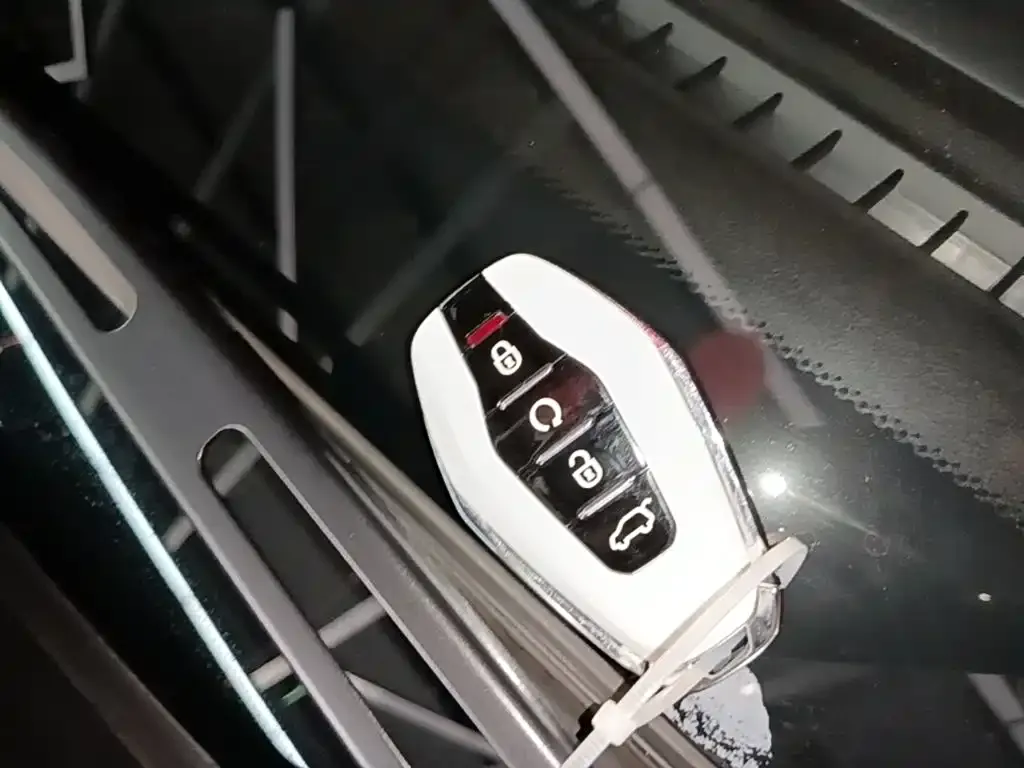 Jetour X90 C-DM — фото 2