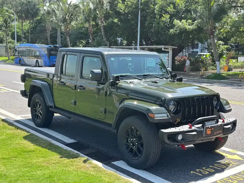 Jeep Gladiator — фото 2