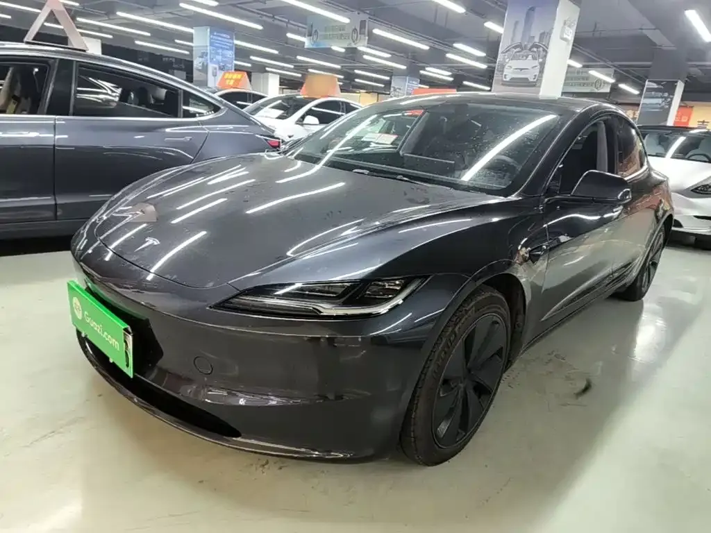 Tesla Model 3 — фото 7