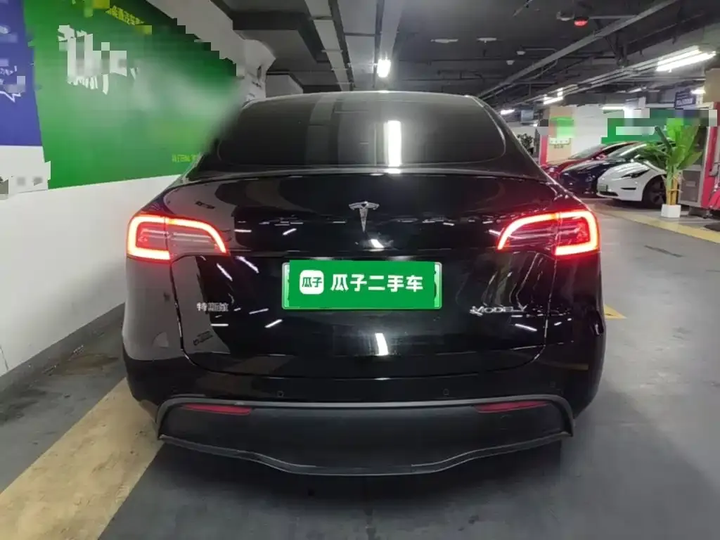 Tesla Model Y — фото 5