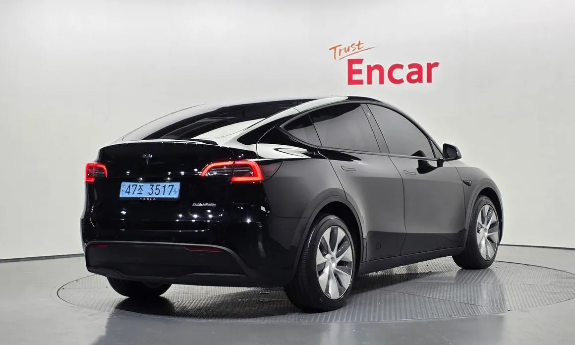 Tesla Model Y 2022 из KR, фото 2