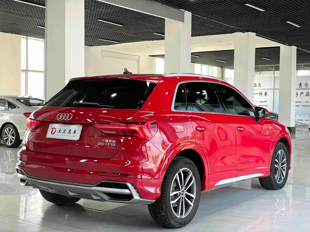 Audi Q3 — фото 7