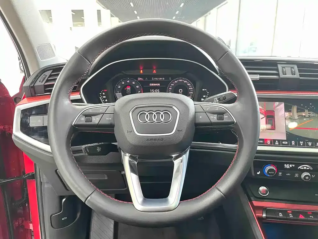 Audi Q3 — фото 3