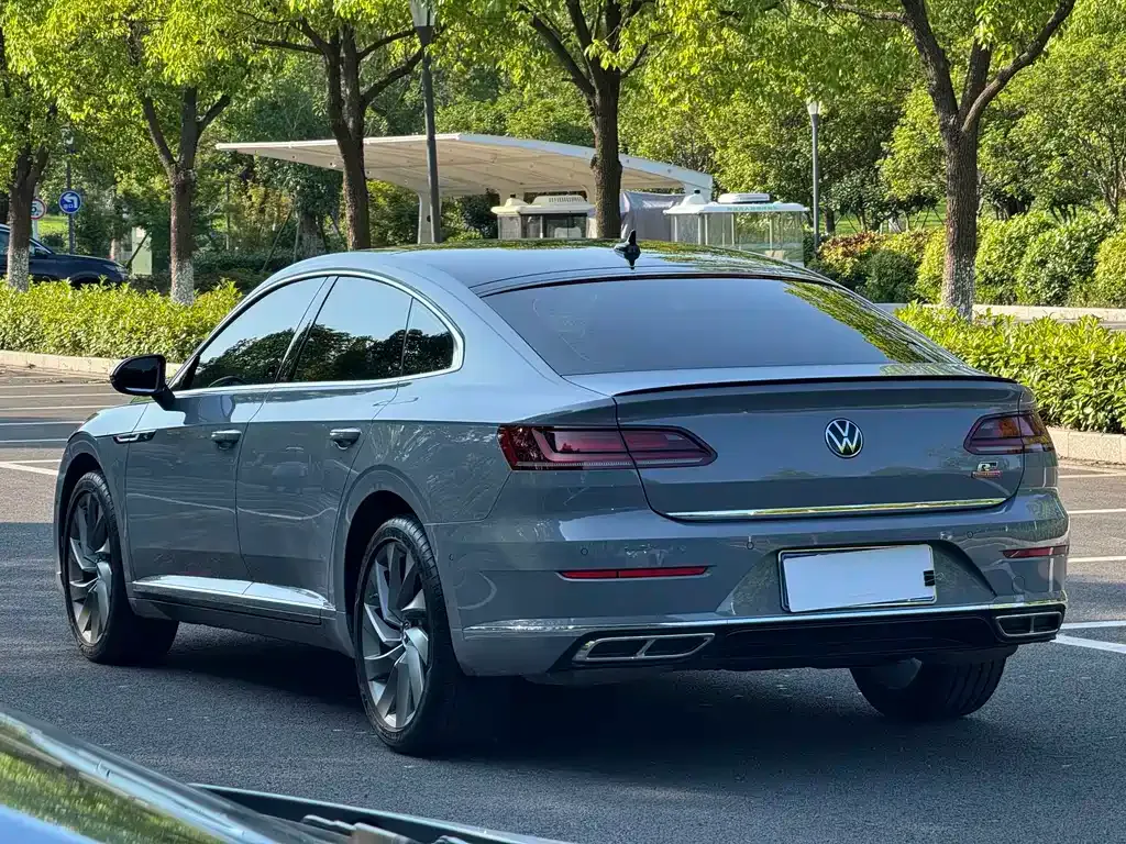 Volkswagen CC — фото 9