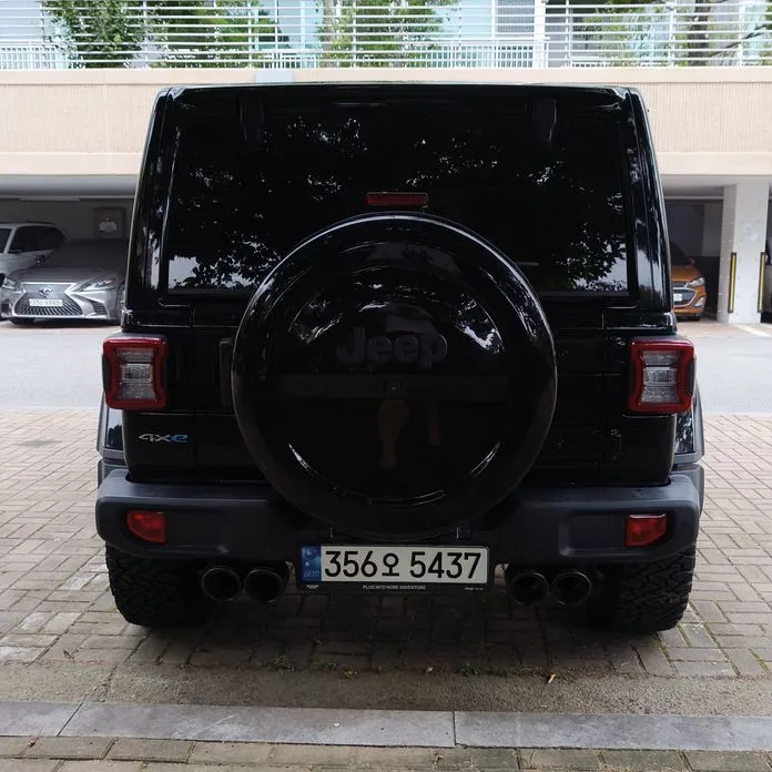 Jeep Wrangler — фото 2