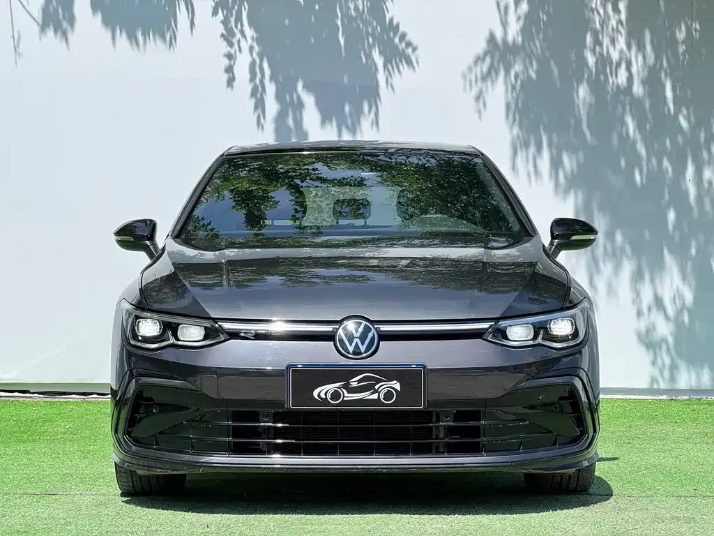 Volkswagen Golf — фото 6