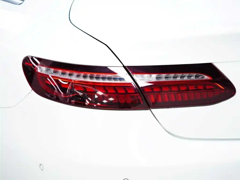 Mercedes-Benz E-Class (Import) — фото 4