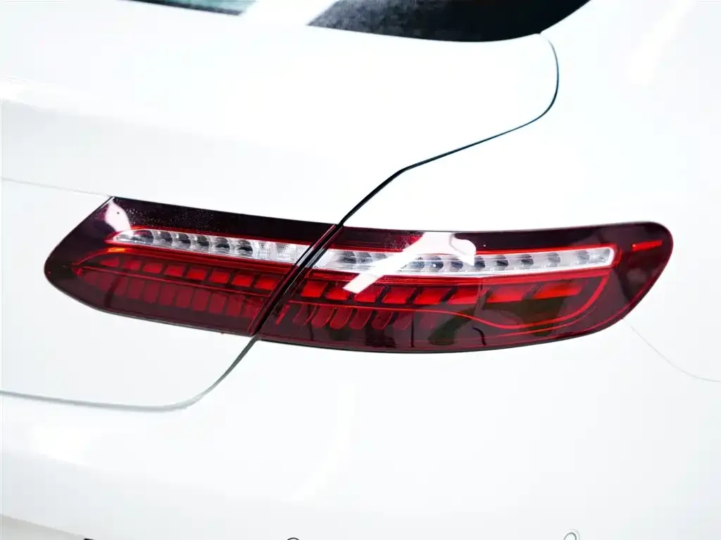 Mercedes-Benz E-Class (Import) — фото 2