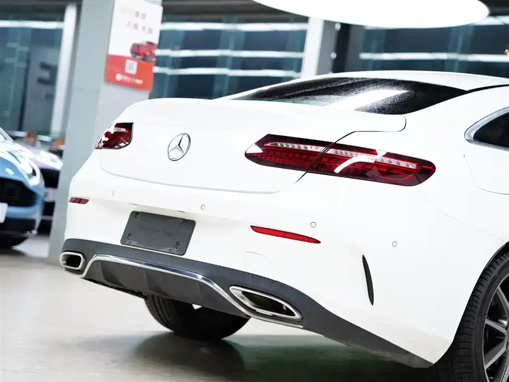 Mercedes-Benz E-Class (Import) — фото 6